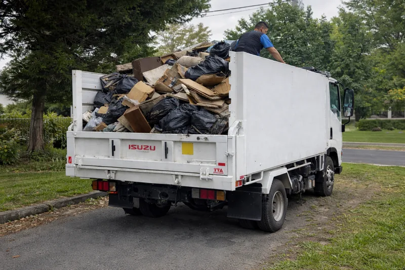 Cheap junk removal and waste disposal services
